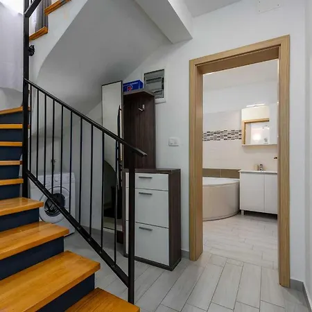 House Lucija * Labin (Istria)