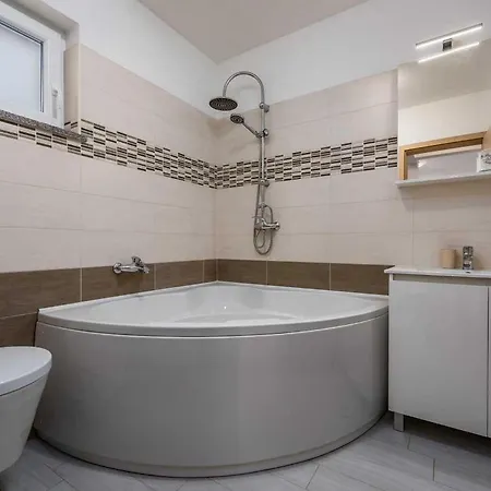 House Lucija Holiday home *