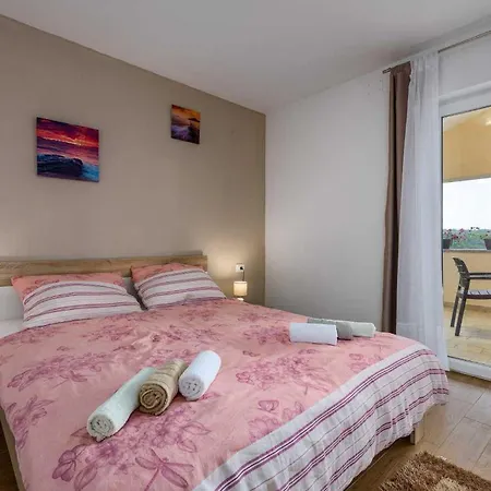 House Lucija Holiday home